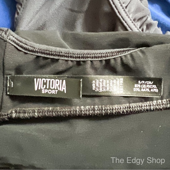 Victoria’s Secret | Embossed Leopard Print Sports Bra - Picture 4 of 7